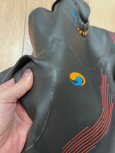 Load image into Gallery viewer, Pre Loved Blueseventy Fusion Triathlon Wetsuit Men&#39;s SM (787) - Grade A