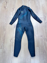 Load image into Gallery viewer, Pre Loved Blueseventy Fusion Triathlon Wetsuit Womens WMA (776)- Grade B