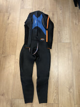 Load image into Gallery viewer, Pre Loved Blueseventy Helix Triathlon Womens Wetsuit ML (797) - Grade B