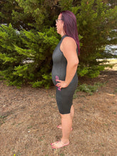 Load image into Gallery viewer, Blueseventy Glide Wetsuit Womens - Tri Wetsuit Hire