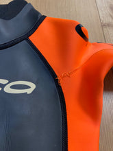 Load image into Gallery viewer, Pre Loved Orca Squad Open Water Swimming Kids Wetsuit Size 8 (755) - Grade B