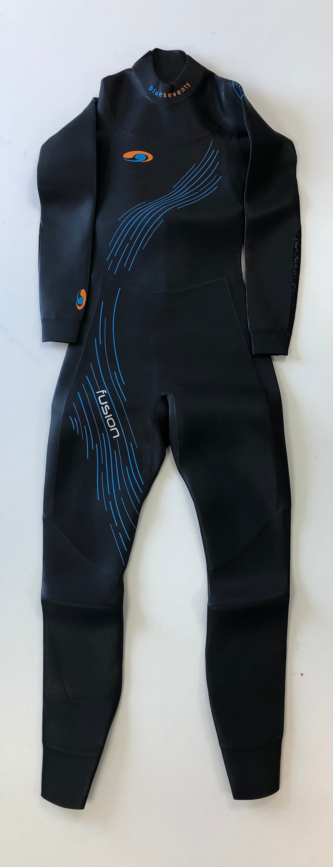 Blueseventy Fusion Triathlon Wetsuit Womens EX HIRE (Small)