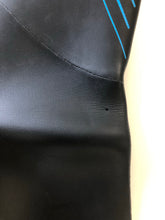 Load image into Gallery viewer, Blueseventy Fusion Triathlon Wetsuit Womens EX HIRE (Small)